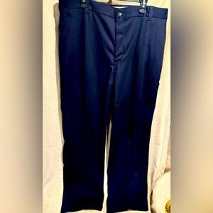 Like New Aramark Ultrasoft CAT2 Flame-Resistant Pants - Size 40x32, Navy